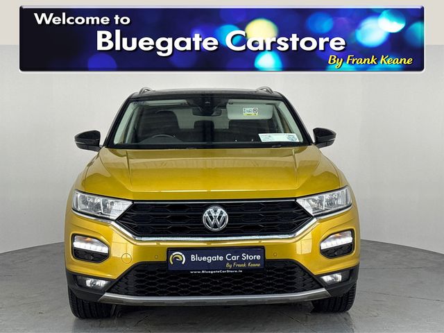 Image for 2018 Volkswagen T-Roc DESIGN 1.0 TSI MANUAL**PANORAMIC SUNROOF**TOUCH SCREEN MEDIA DISPLAY**REVERSE CAMERA**PARKING SENSORS**APPLE CARPLAY**DUAL CLIMATE CONTROL**MULTIFUNCTIONAL STEERING WHEEL**FINANCE AVAILABLE**