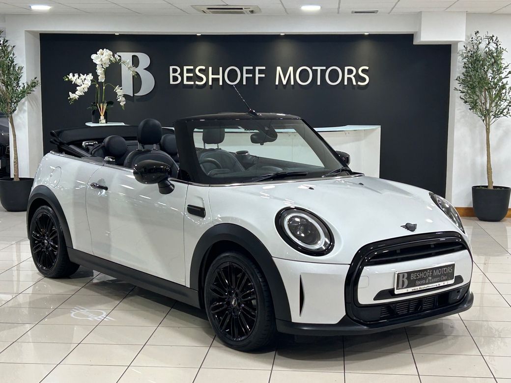 Image for 2024 Mini Convertible 1.5 EXCLUSIVE AUTO=ONLY 6000 MILES//HUGE SPEC//AS NEW=1 OWNER IRISH CAR & JUST SERVICED=TAILORED FINANCE PACKAGES AVAILABLE=TRADE IN'S WELCOME