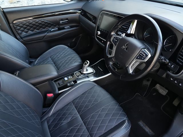 Image for 2021 Mitsubishi Outlander PHEV 2.4 Petrol Automatic