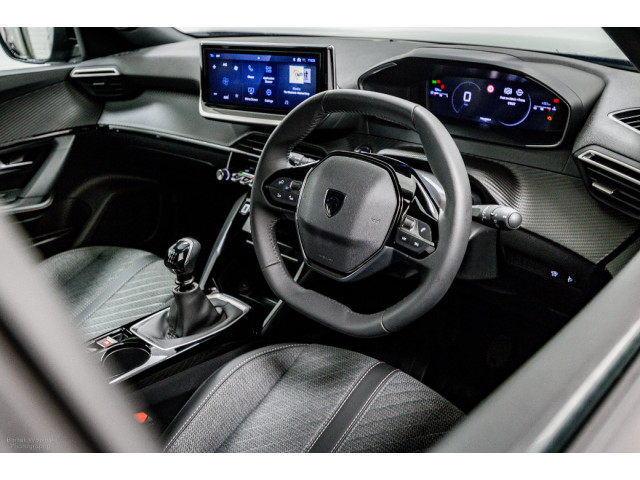 Image for 2025 Peugeot 2008 E-Allure 50kWh 136HP