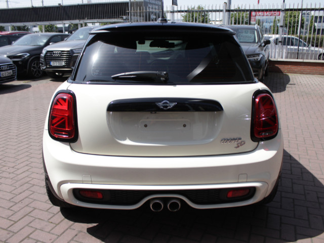 Image for 2018 Mini Cooper S 2.0SD 3DR HATCHBACK AUTO // WITH ONLY 78, 000 KM'S // BUY WITH CONFIDENCE AA AND SIMI APPROVED DEALER 2026 // FINANCE ARRANGED // ALL TRADE INS WELCOME //