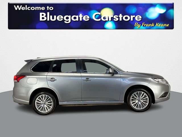Image for 2020 Mitsubishi Outlander 2.4 DYNAMIQUE PHEV **FULL BLACK LEATHER INTERIOR**TOUCHSCREEN INFOTAINMENT SYSTEM**DRIVE MODES**DUAL CLIMATE CONTROL**BLUETOOTH AUDIO**REVERSE CAMERA**MULTIFUNCTIONAL STEERING WHEEL**E-HANDBRAKE**