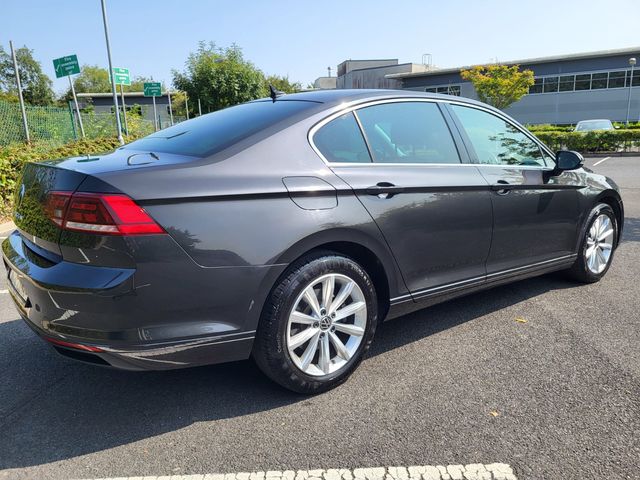 Image for 2021 Volkswagen Passat 