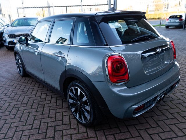 Image for 2018 Mini Cooper D 