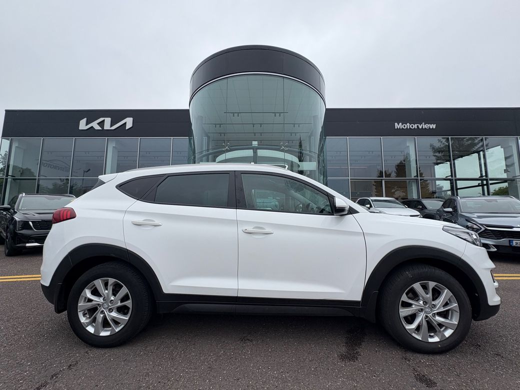 Image for 2020 Hyundai Tucson Executive 1.6 Diesel Very Low Kms Showroom Condition, Leather Seats, Sat Nav, Heated Front Seats, Start/Stop Button, Remote Central Locking, Privacy Glass, 6 month warranty 