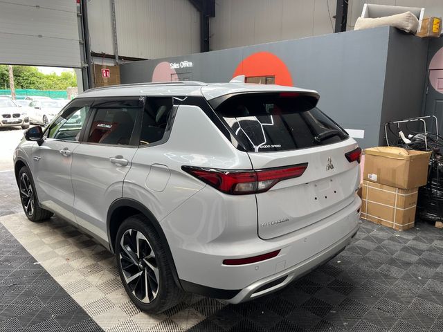 Image for 2023 Mitsubishi Outlander 2023 MITSUBISHI OUTLANDER PHEV G 2.4 AUTOMATIC / CRUISE CONTROL / 360 CAMERA / ELECTRIC MEMORY & HEATED SEATS / PADDLE SHIFTERS AND MORE