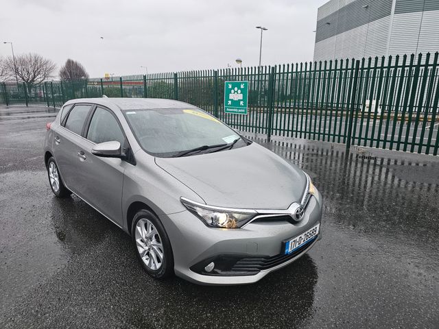 Image for 2017 Toyota Auris 1.2 PETROL, LUNA MODEL, SERVICE HISTORY, FINANCE, WARRANTY, 5 STAR REVIEWS