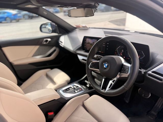 Image for 2026 BMW 2 Series 220 M Sport Sunroof