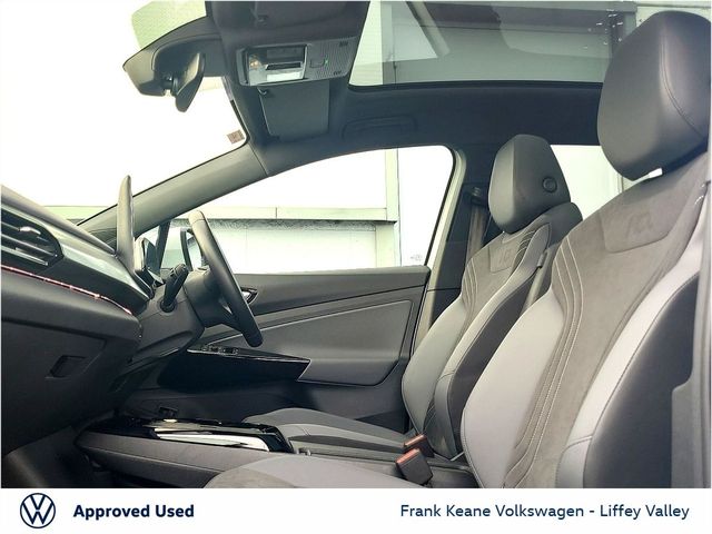 Image for 2024 Volkswagen ID.4 77KWH PRO PLUS 286BHP *PANORAMIC GLASS ROOF* *DRAMMEN ALLOYS* *GLACIER WHITE* *LONGER RANGE* *ELECTRIC TAILGATE* *IQ HEADLIGHTS* *REAR VIEW CAMERA* *PCP AVAILABLE FROM €372PM* *BATTERY CERTIFIED*