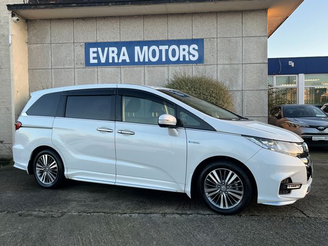 Image for 2019 Honda Odyssey ABSOLUTE 7 SEATER AUTOMATIC HYBRID 2.0 PETROL //ADAPTIVE CRUISE CONTROL//SLIDING REAR DOORS//KEYLESS ENTRY//HALF LEATHER SEATS//