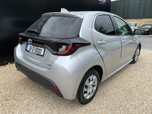 Image for 2021 Toyota Yaris X HYBRID AUTOMATIC 1.5 PETROL // GREAT CONDITION // REVERSE CAMERA, CRUISE AND KEYLESS START // 
