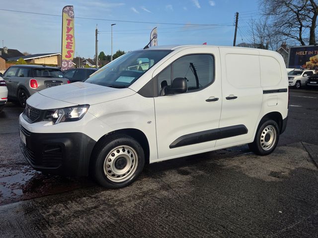 Image for 2023 Peugeot Partner BLUEHDI PROFESSIONAL PREMIUM PLUS L1