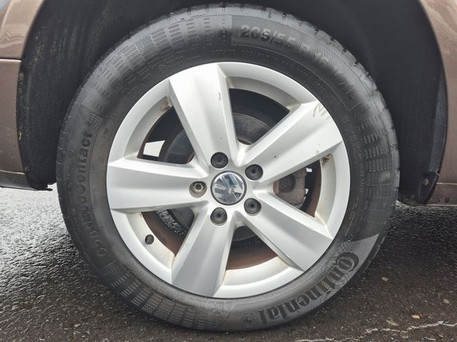 Image for 2014 Volkswagen Caddy Lowered Floor Wheelchair Access