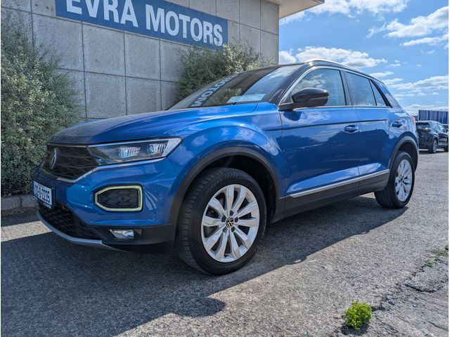Image for 2021 Volkswagen T-Roc SPORT MANUAL 1.5 PETROL //PANOMARIC GLASS SUNROOF//REVERSE CAMERA//ADAPTIVE CRUISE CONTROL//KEYLESS ENTRY//