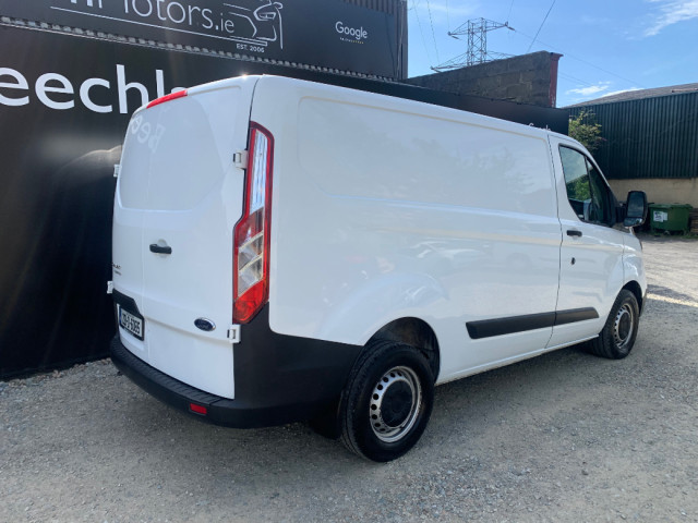 Image for 2022 Ford Transit Custom 2.0 TDCI 105 PS LEADER SWB // PRICE EXCL. VAT // ONE OWNER // FULL SERVICE HISTORY // TIMING BELT/WET BELT REPLACED // 01/26 CVRT // 