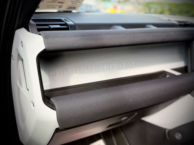 Image for 2023 Land Rover Defender 3.0D Hard TOP SE Mhev // SAME DAY FINANCE // TEST DRIVE TODAY!