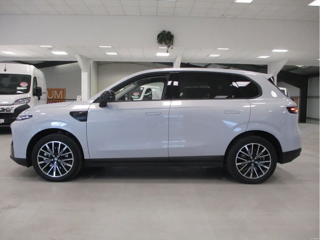 Image for 2026 Leapmotor B10 Design BEV 67 1KWH 434KM 5