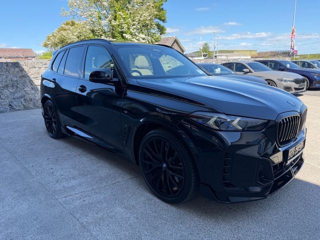 Image for 2025 BMW X5 X DRIVE50E M SPORT PRO & Comfort Plus Package