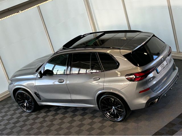 Image for 2025 BMW X5 50E M SPORT*PAN ROOF*SKYSCRAPER GREY* 