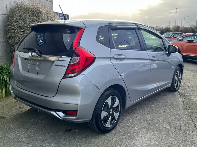 Image for 2018 Honda Fit HYBRID AUTOMATIC 1.5 PETROL //REVERSE CAMERA//ADAPTIVE CRUISE CONTROL//KEYLESS ENTRY//