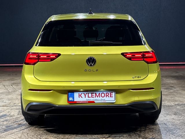 Image for 2022 Volkswagen Golf AUTOMATIC 1.0L eTSI - REVERSE CAMERA - CRUISE CONTROL - LANE KEEP ASSIST - ALLOY WHEELS