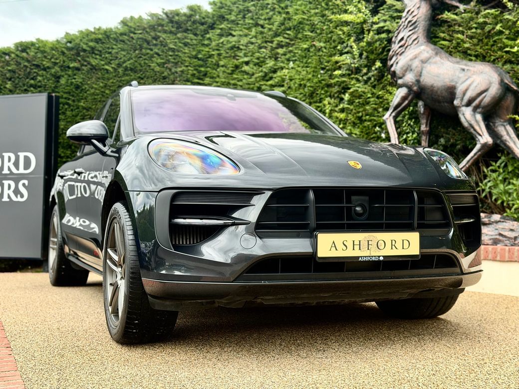 Image for 2021 Porsche Macan GTS GTS 4DR Auto