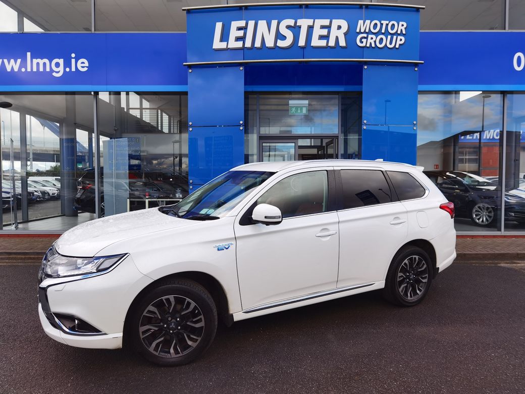 Image for 2018 Mitsubishi Outlander 2.0 5H AUTOMATIC PETROL PLUG-IN HYBRID - FINANCE AVAILABLE - CALL US TODAY ON 01 492 6566 OR 087-092 5525