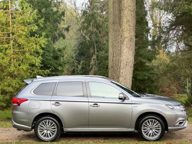 Image for 2019 Mitsubishi Outlander 2.4GX4 PLUG IN HYBRID