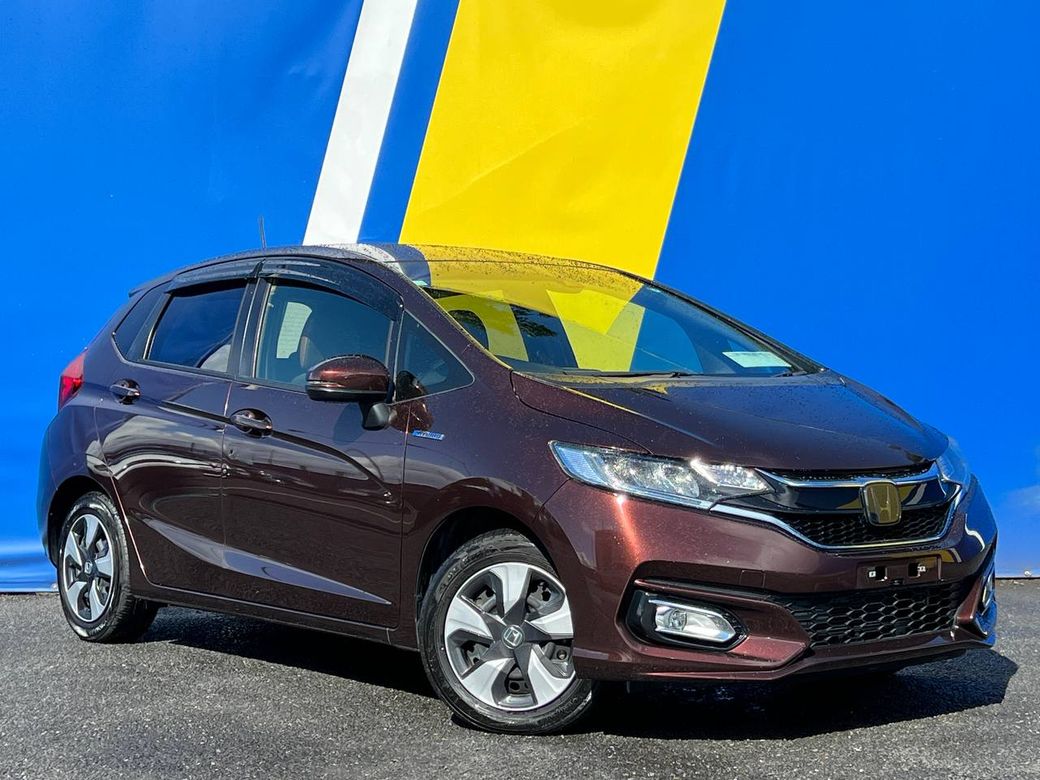 Image for 2018 Honda Fit 1.5 HYBRID ** HIGH SPEC ** // LEATHER/ALCANTARA INTERIOR // DIGITAL CLIMATE CONTROL // ADAPTIVE CRUISE CONTROL