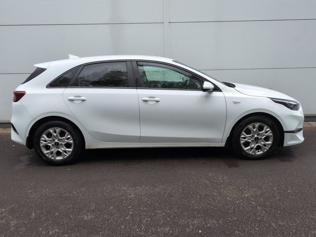 Image for 2023 Kia Ceed 1.6 MHEV K2 Diesel 5dr Hi Spec