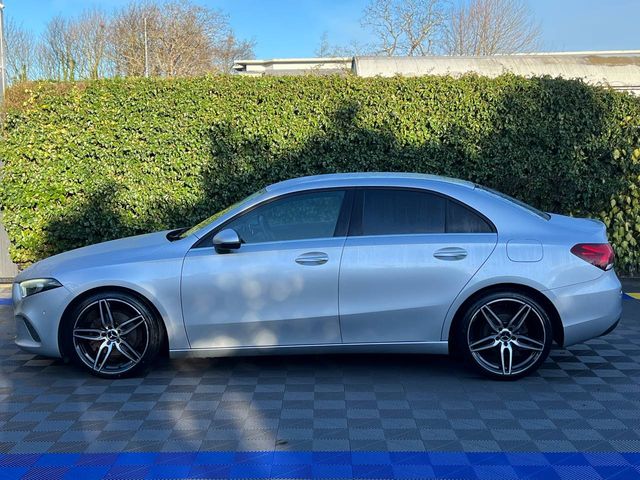 Image for 2020 Mercedes-Benz A Class A200d EXCLUSIVE AUTO // FULL SERVICE HISTORY // VIRTUAL COCKPIT // NEW 19" AMG ALLOYS // HEATED POWERED SEATS 