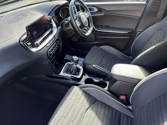 Image for 2023 Kia Ceed 1.6 D MHEV GT-LINE 5DR