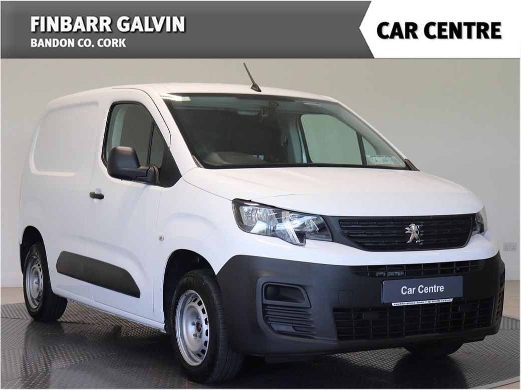 Image for 2021 Peugeot Partner 