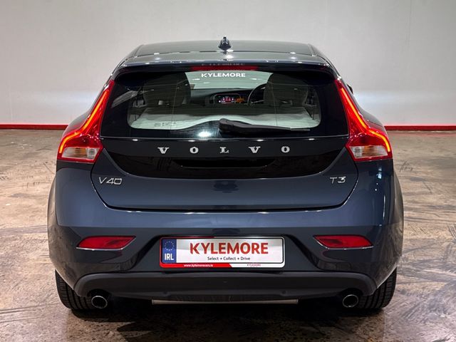 Image for 2018 Volvo V40 1.5 AUTOMATIC - LEATHER UPHOLSTERY - FACTORY ALLOYS - CRUISE CONTROL - REAR CAMERA