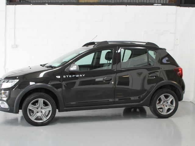 Image for 2020 Dacia Sandero Stepway Stepway Signature Blue 4DR