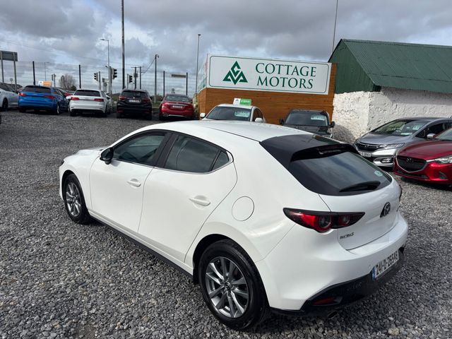 Image for 2024 Mazda Mazda3 2.0L e-SKYACTIV G 122ps 6MT Prime-line