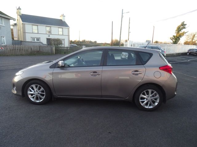 Image for 2014 Toyota Auris 1.4 D-4D Aura 4DR