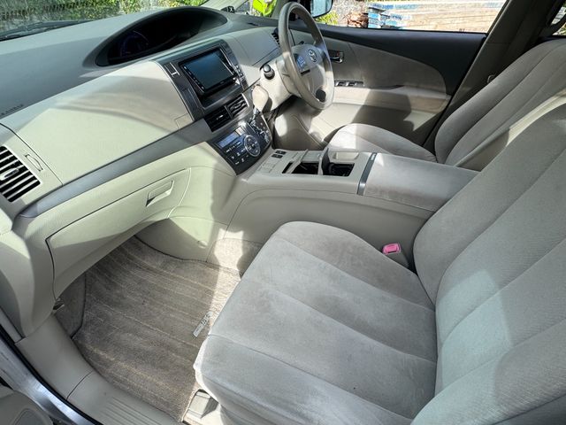 Image for 2012 Toyota Estima 2.4 AHR20 5DR Auto