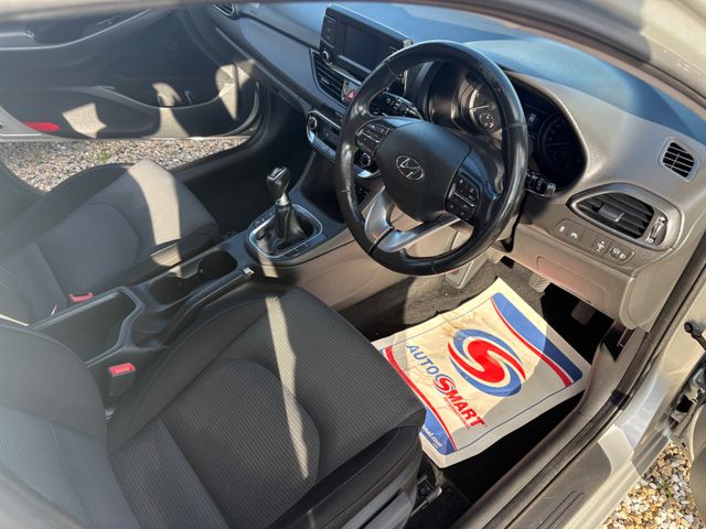 Image for 2017 Hyundai i30 i 30 Deluxe 5DR