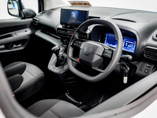 Image for 2026 Citroen Berlingo LX Plus Crew Cab 1.5 Diesel 100HP 800kg LWB