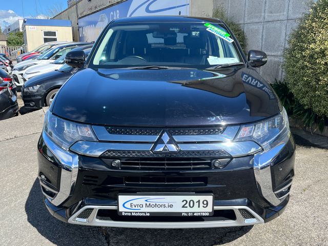 Image for 2019 Mitsubishi Outlander PHEV G PLUS 2.4 PETROL HYBRID AUTOMATIC //HIGH SPEC//LOW MILES//HALF LEATHER HEATED SEATS//POWER TAILGATE//ADAPTIVE CRUISE CONTROL//KEYLESS ENTRY//HEATED STEERING WHEEL//