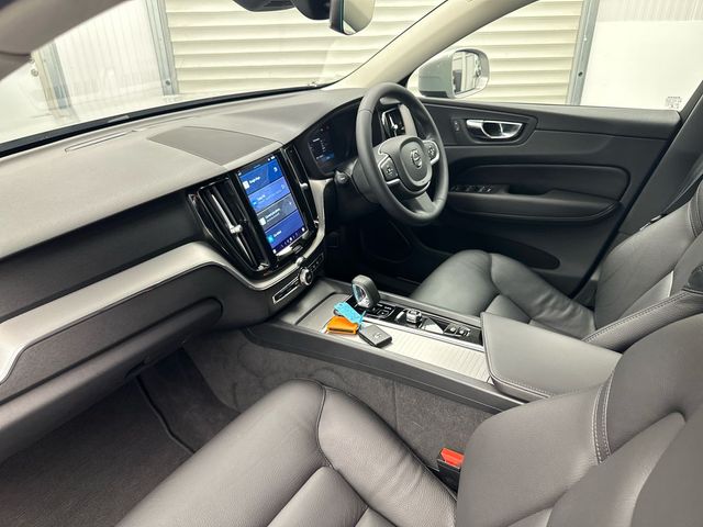Image for 2022 Volvo XC60 B4 CORE DIESEL *PRICE DROP* €165 P/W