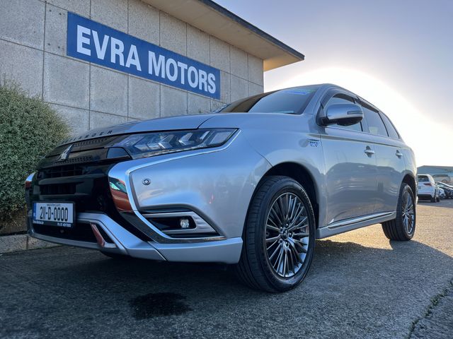 Image for 2021 Mitsubishi Outlander S EDITION AUTOMATIC HYBRID PHEV 2.4 PETROL //MASSIVE SPEC//SUNROOF//FULL LEATHER HEATED ELECTRIC SEATS//ADAPTIVE CRUISE CONTROL//