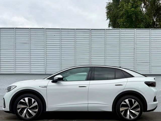 Image for 2023 Volkswagen ID.5 STYLE PRO / 95.2% SOH / 77 KWH / PAN ROOF / ONE OWNER / 20" ALLOYS / HALF-LEATHER / *FINANCE PACKAGES AVAILABLE*