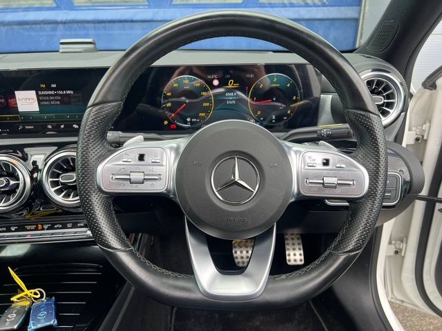 Image for 2022 Mercedes-Benz A Class A200d AMG-LINE PREMIUM // TILT & SLIDE PAN ROOF // VIRTUAL COCKPIT // AMBIENT LIGHTING