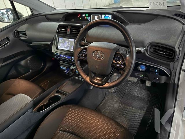 Image for 2020 Toyota Prius HYBRID - TOYOTA SAFETY SENSE - RADAR CRUISE CONTROL - BLACK TRIM - REVERSE CAMERA