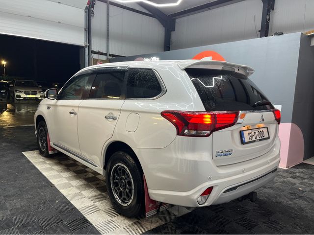 Image for 2019 Mitsubishi Outlander €18950! 2019 MITSUBISHI OUTLANDER PHEV G 2.4 AUTOMATIC / CRUISE CONTROL / 360° PARKING CAMERA / PADDLE SHIFTER / ELECTRIC HEATED SEATS / HEATED STEERING WHEEL