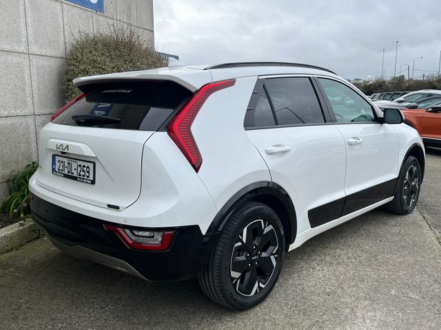 Image for 2023 Kia Niro EV K4 ELECTRIC 64KWH //MASSIVE SPEC//LEATHER ELECTRIC HEATED AND COOLED SEATS//HEAD UP DISPLAY//REVERSE CAMERA//SAT NAV//