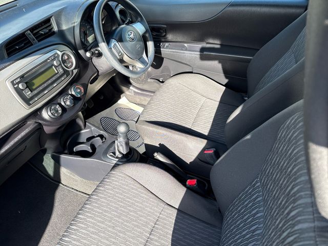 Image for 2014 Toyota Yaris 1.0 TERRA 2DR