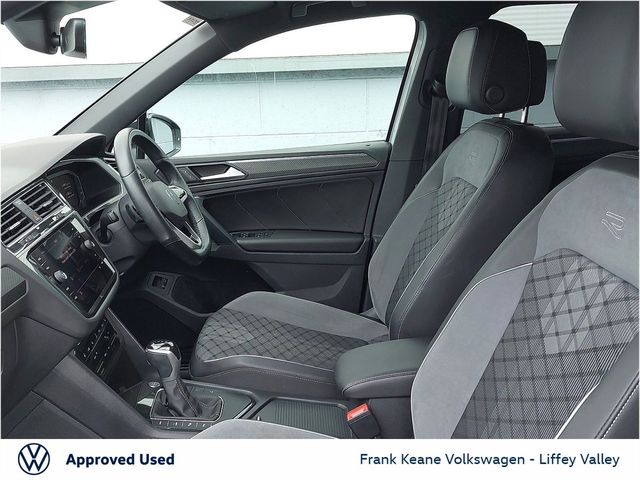 Image for 2022 Volkswagen Tiguan R-LINE AUTO 1.4TSI PHEV 245BHP *PETROL PLUG IN HYBRID ELECTRIC* *PCP AVAILABLE* *REAR VIEW CAMERA* *CARPLAY & ANDROID AUTO*